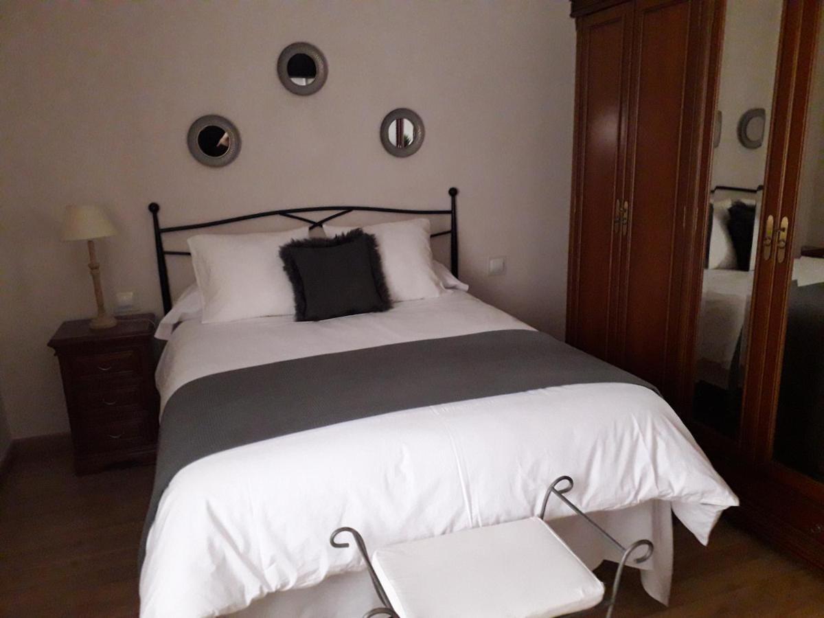 Piso Maria Apartment Arevalo Bagian luar foto