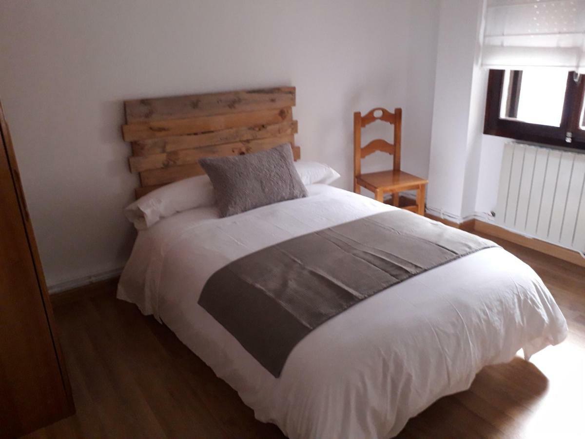 Piso Maria Apartment Arevalo Bagian luar foto