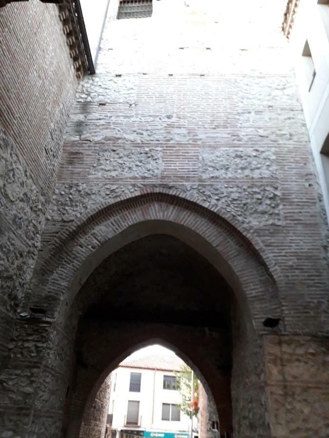 Piso Maria Apartment Arevalo Bagian luar foto